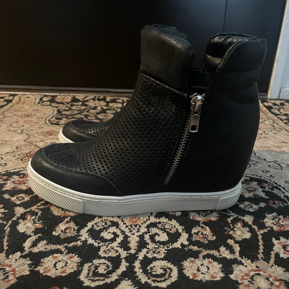 Steve Madden leather high tops